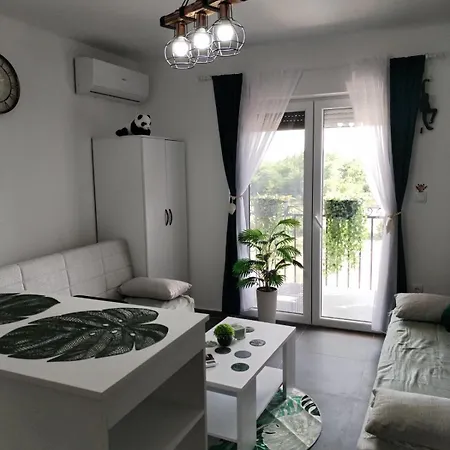 Jungle Srebrno Jezero Apartman